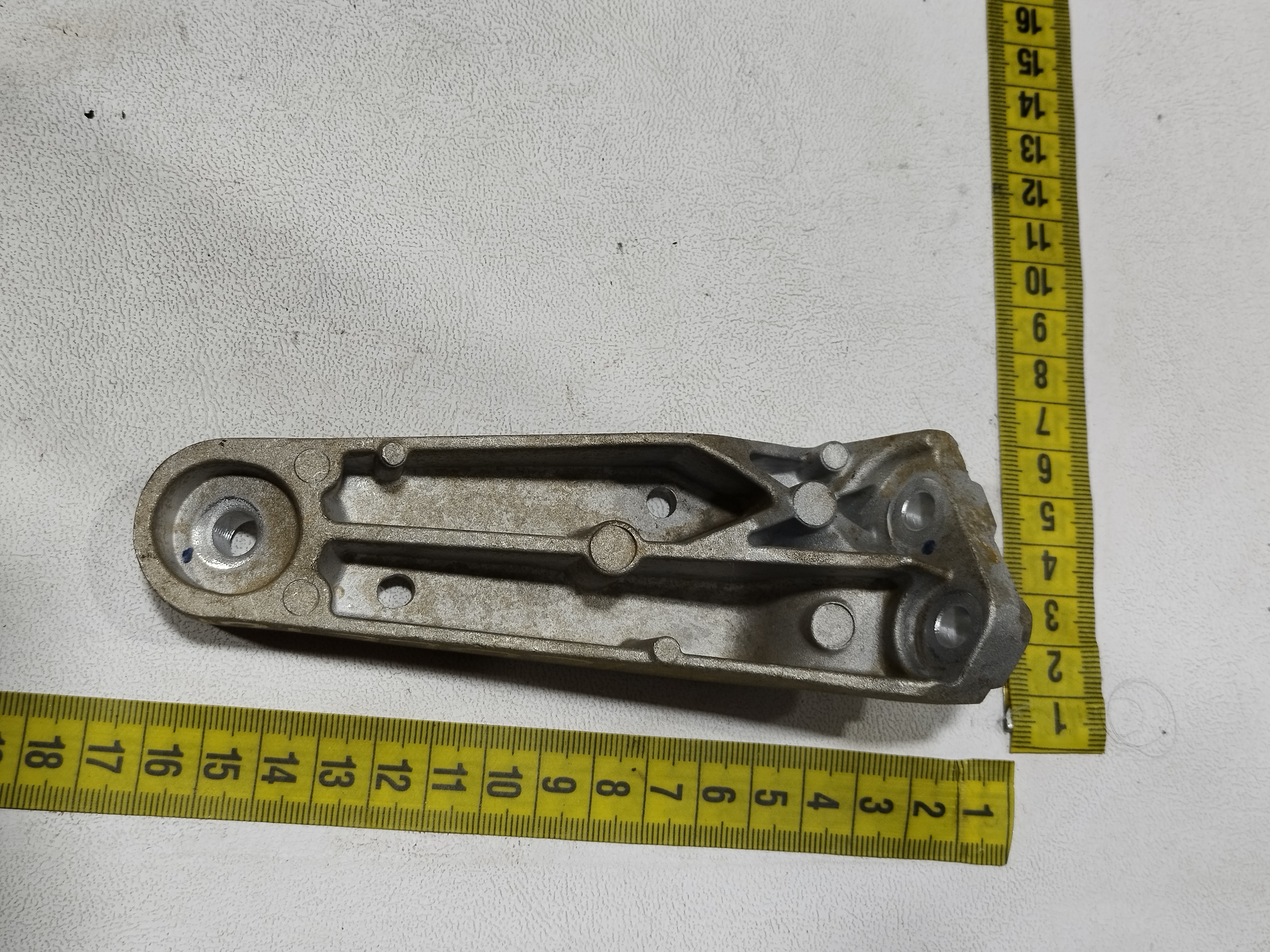 suporte coletor escape BYD KING GS 1.5 2025 8