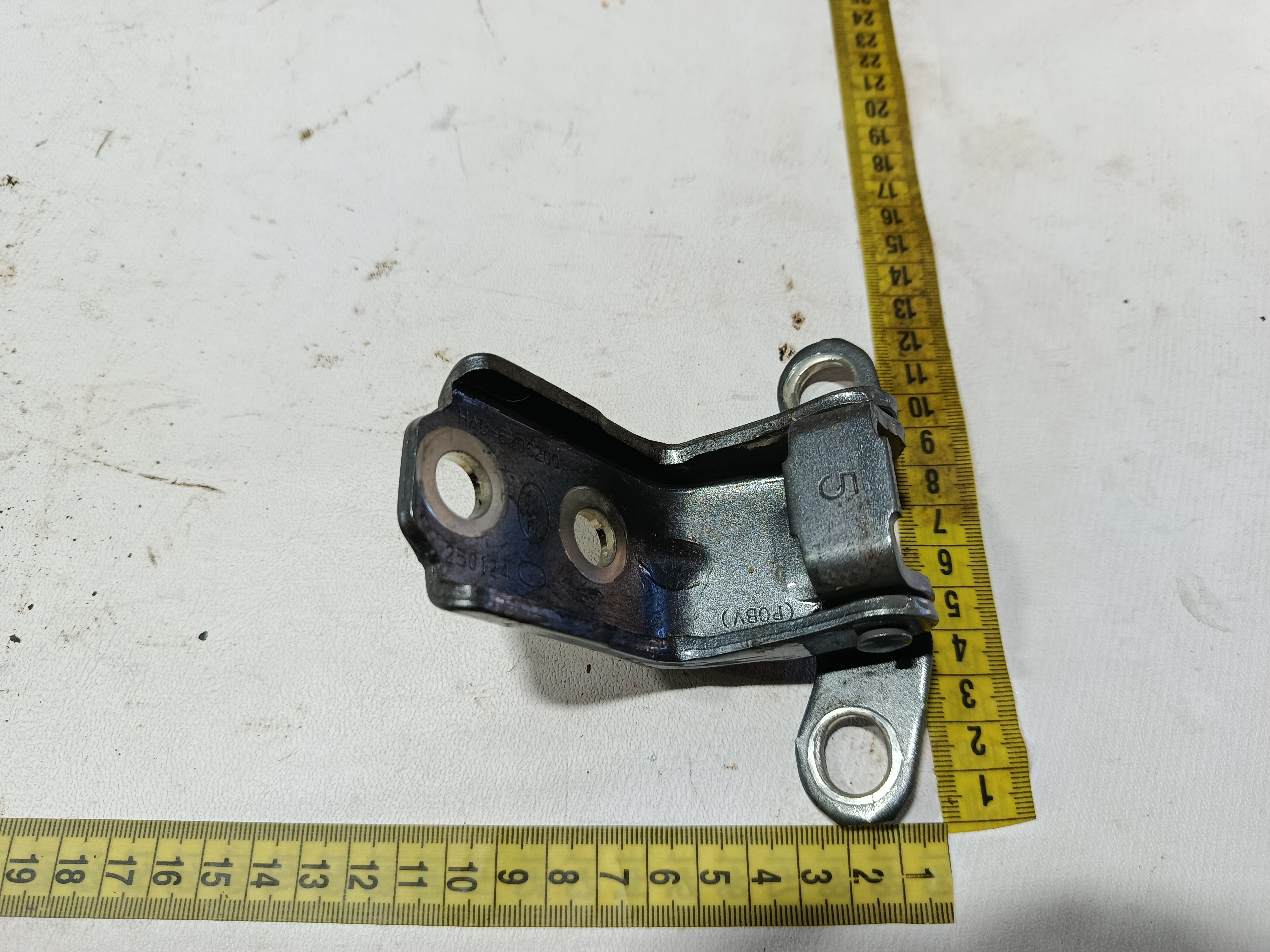 dobradiça porta traseira esquerda BYD KING GS 1.5 2025 6
