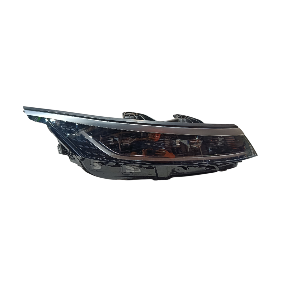 farol direito BYD KING GS 1.5 2025