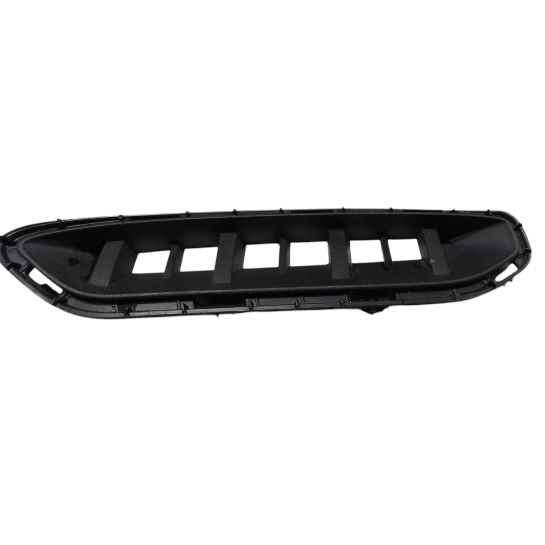 acabamento lateral parachoque dianteiro BYD KING GS 1.5 2025 8