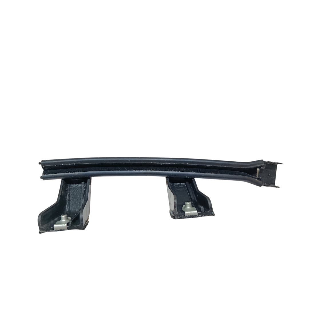 canaleta vidro traseiro esquerdo Byd king gs 2025 4