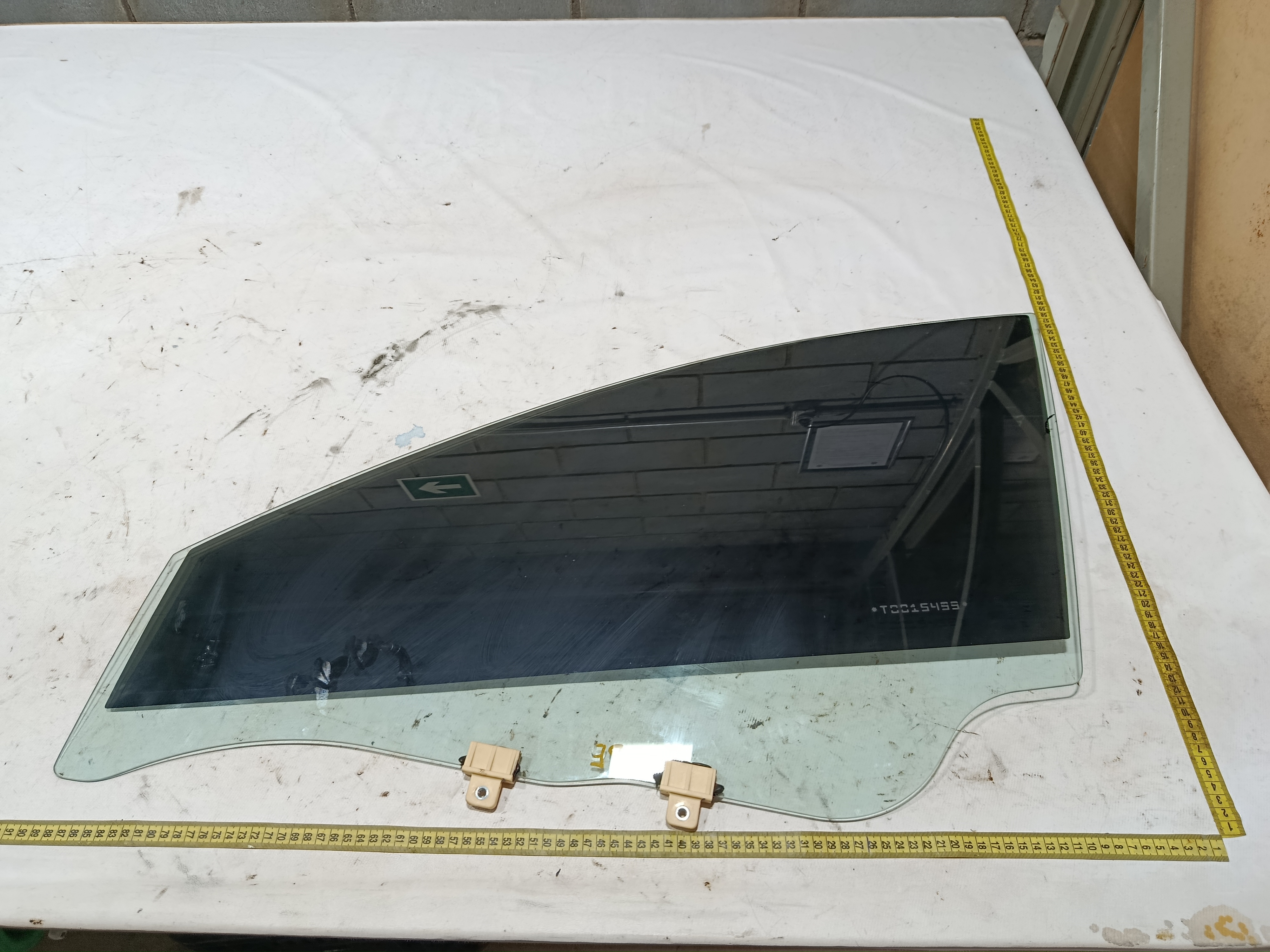 vidro porta dianteira Esquerda BYD KING GS 1.5 2025 7