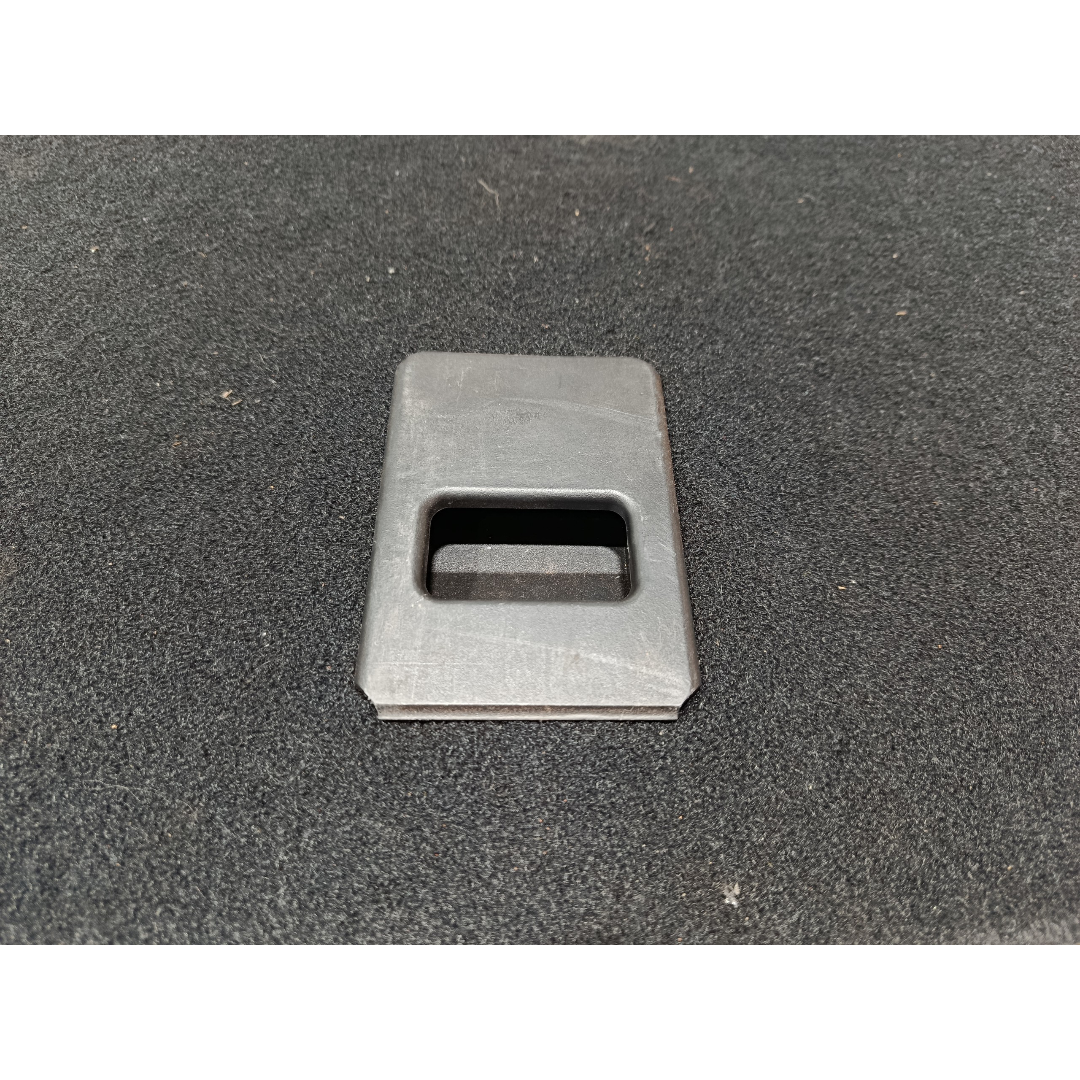 Tampão porta malas BYD King Gs 2025 4