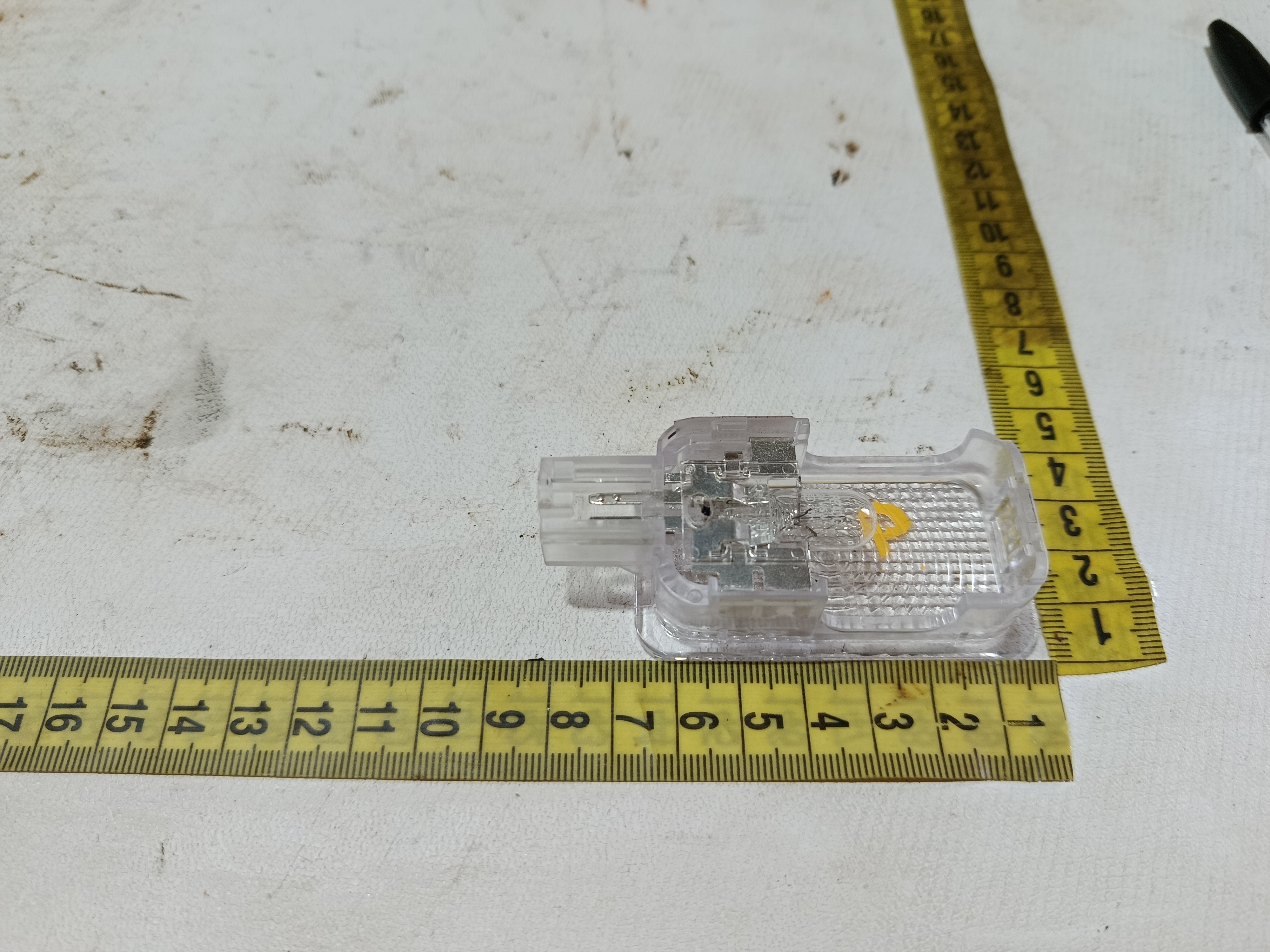 lanterna porta malas BYD King Gs 2025 7