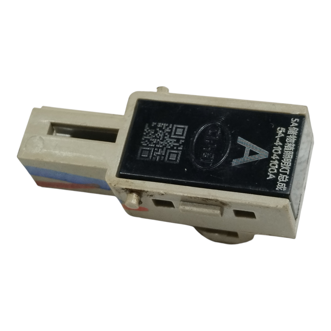 Luz cortesia teto BYD KING GS 1.5 2025 3