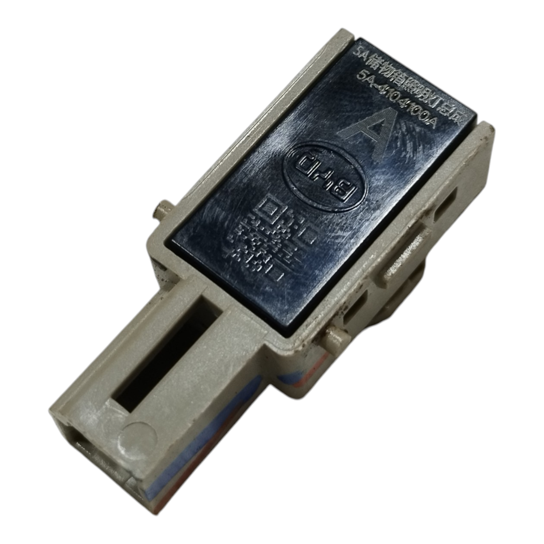 Luz cortesia teto BYD KING GS 1.5 2025 7