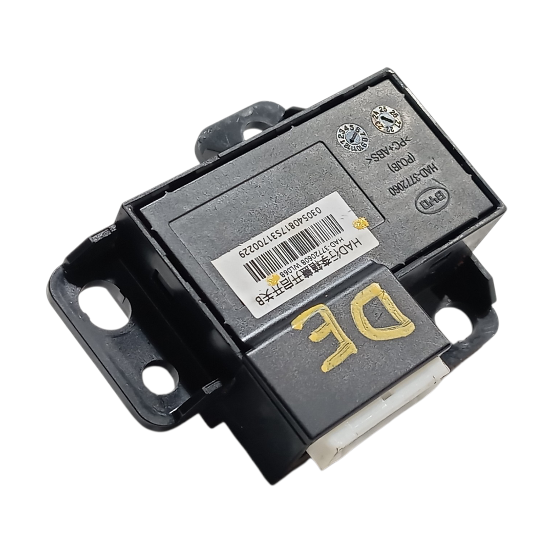 botão abertura portinhola porta malas Byd king gs 2025 5