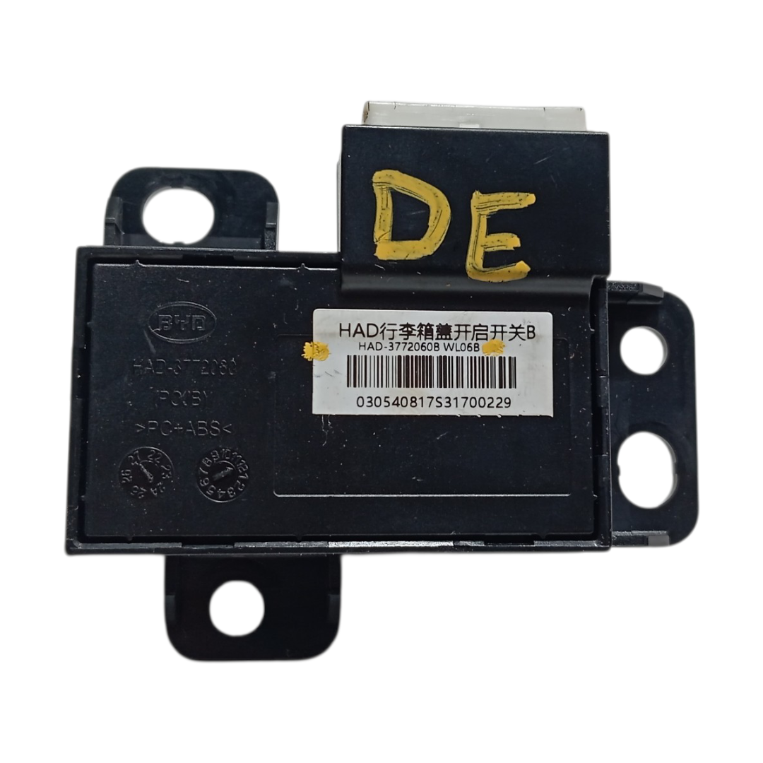 botão abertura portinhola porta malas Byd king gs 2025 7