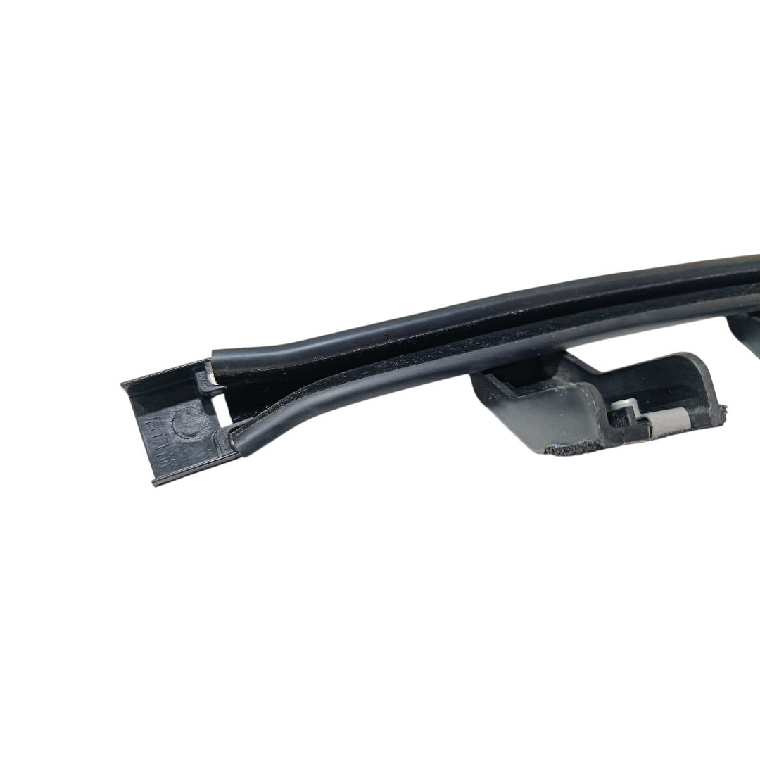 canaleta vidro porta traseira direita Byd king gs 2025 6
