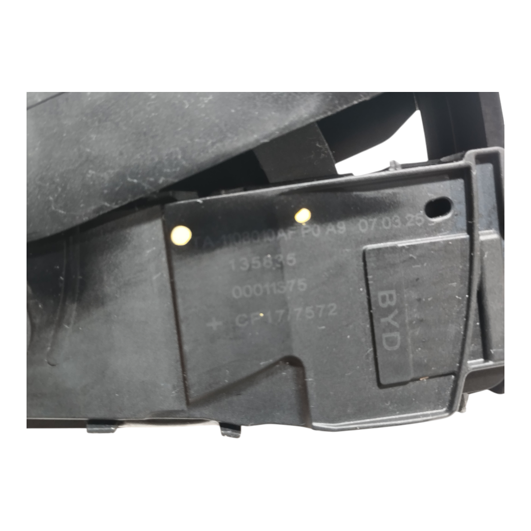 pedal acelerador Byd king gs 2025 9