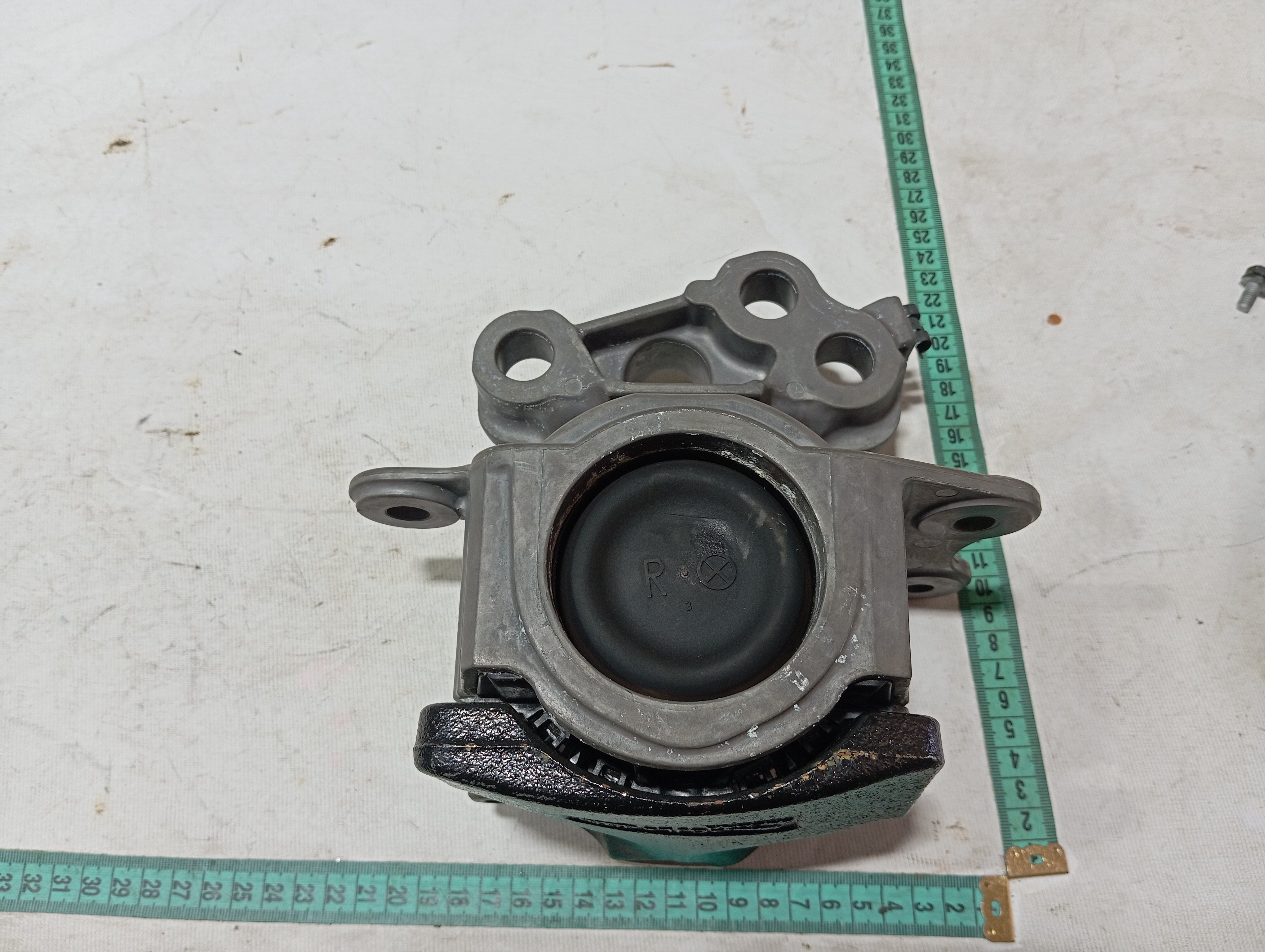 Coxim direito motor land rover discovery sport 2.0 2020 V680 8