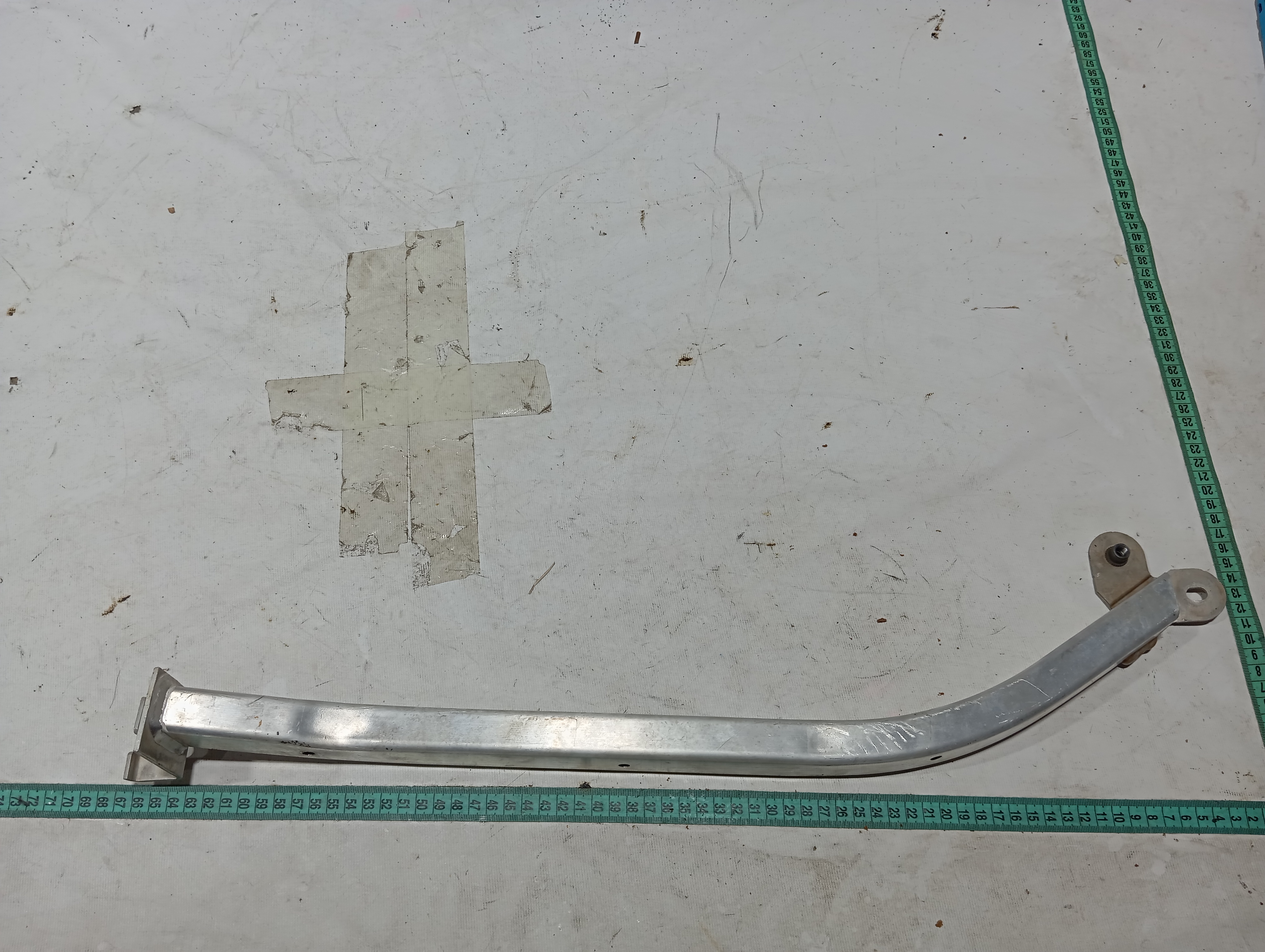 Suporte esquerd painel frontal Discovery sport 2.0 2020 v680 9