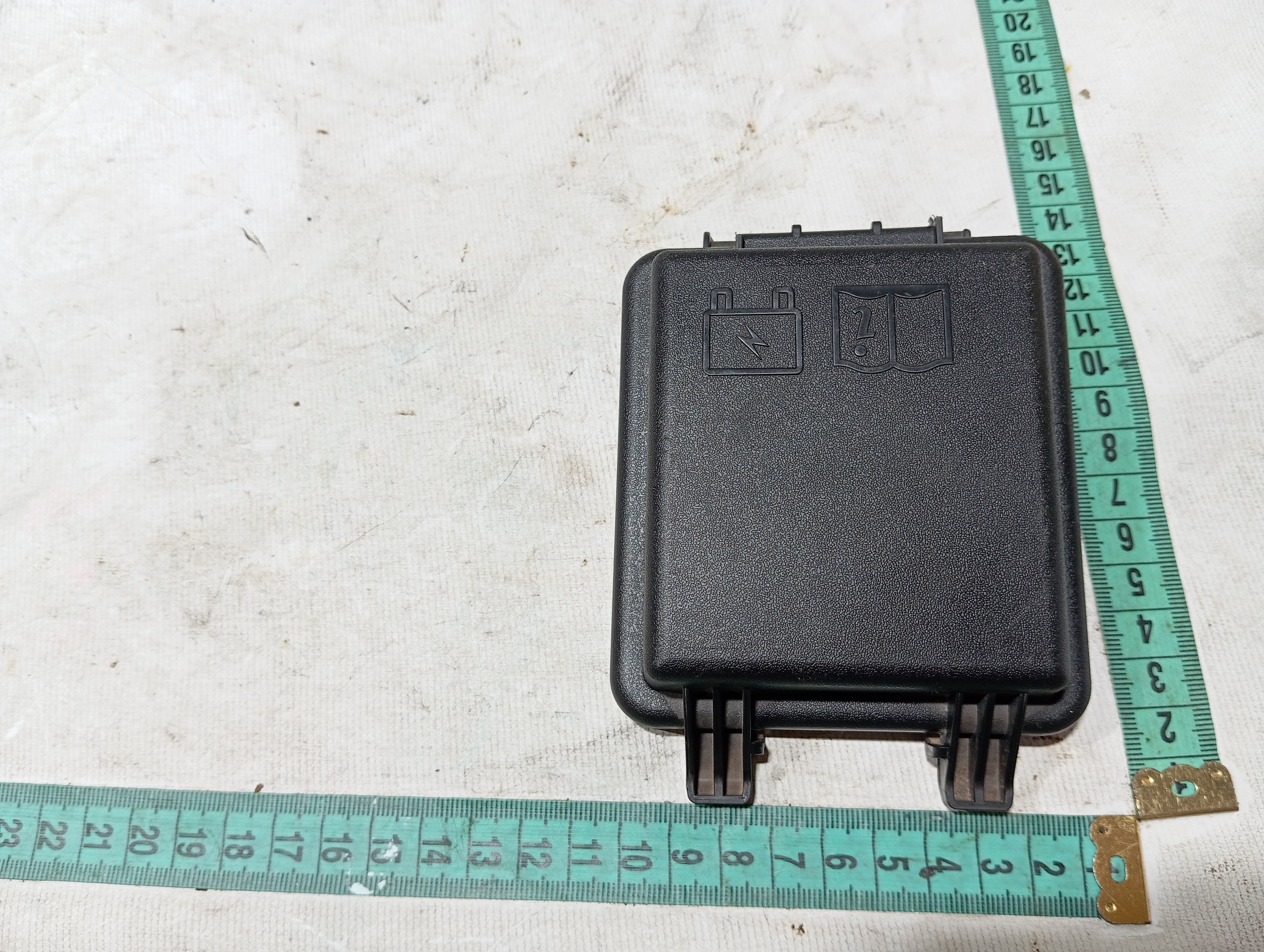 Tampa caixa fusiveis land rover discovery sport 2020 V680 7