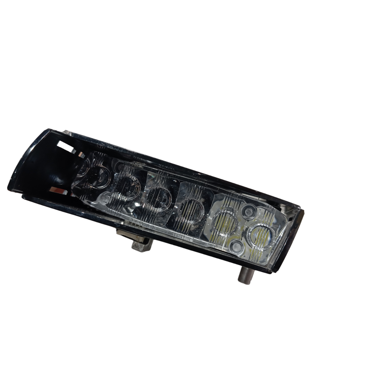 Farol neblina dianteira esquerda discovery sport 2020 V680 2