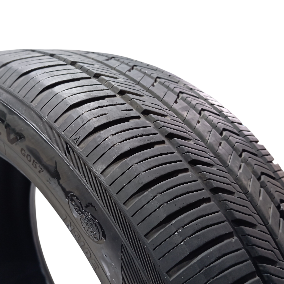 Pneu Yokohama Geolandar X-cv 235/50r20 104w 8