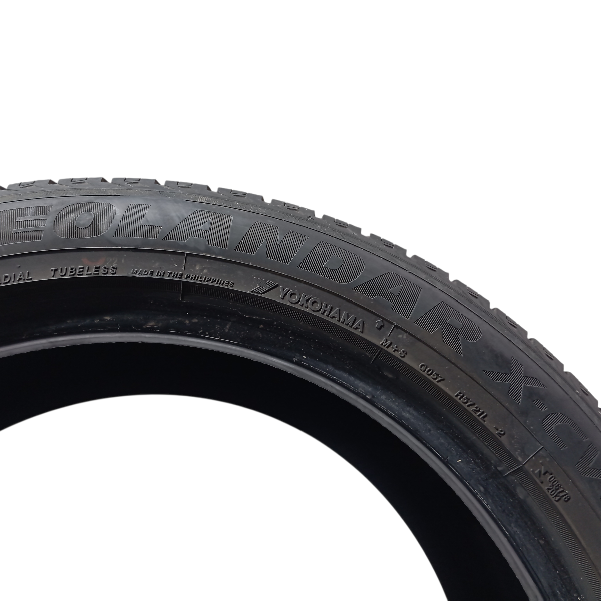 Pneu Yokohama Geolandar X-cv 235/50r20 104w 3