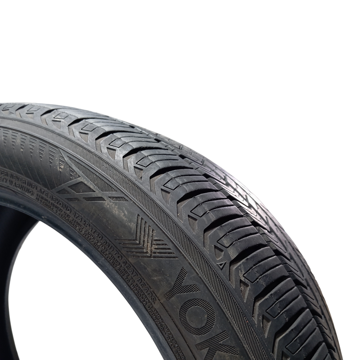 Pneu Yokohama Geolandar X-cv 235/50r20 104w 8