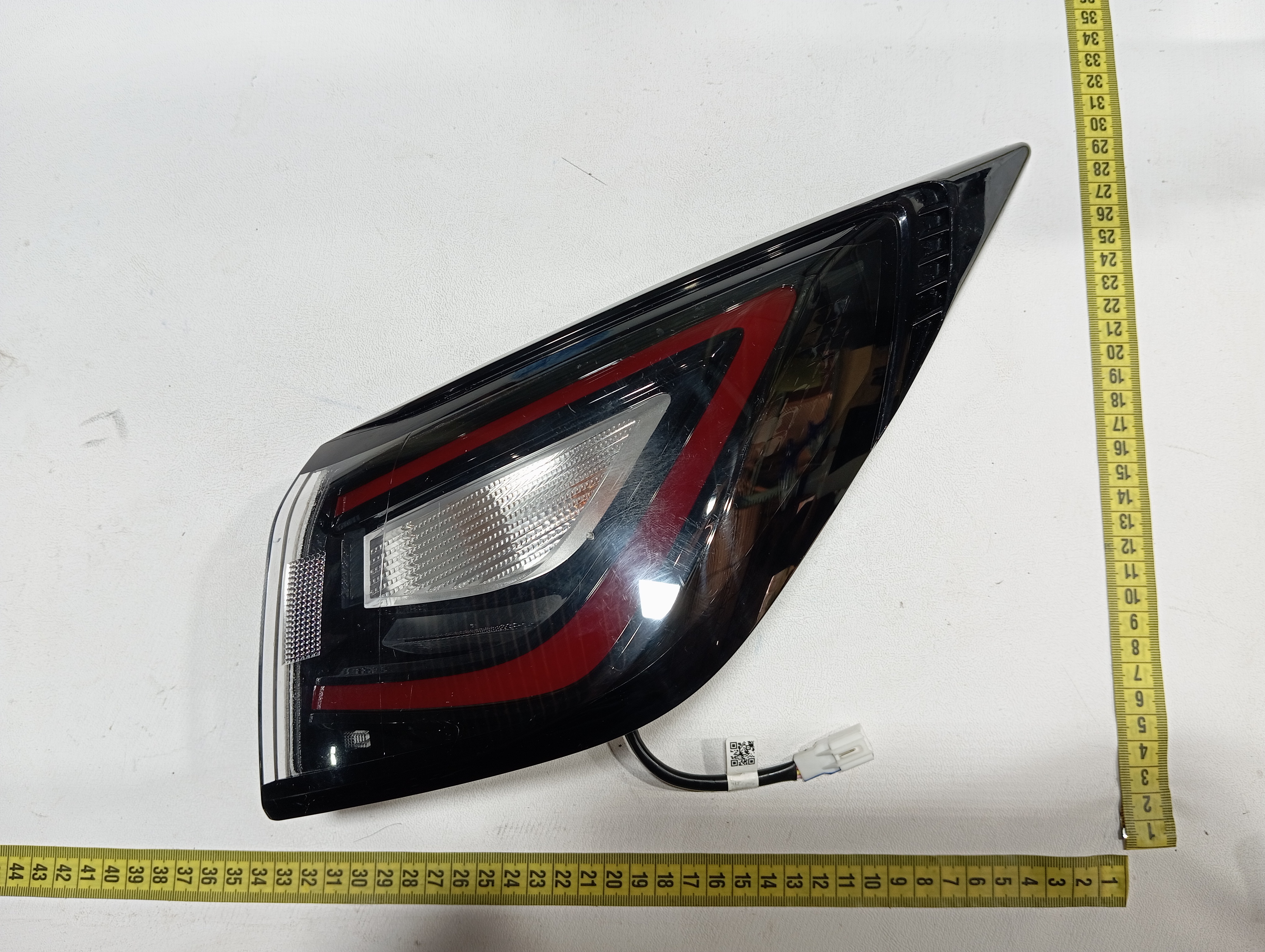 Lanterna direira BYD dolphin PLUS 2024 2025 10
