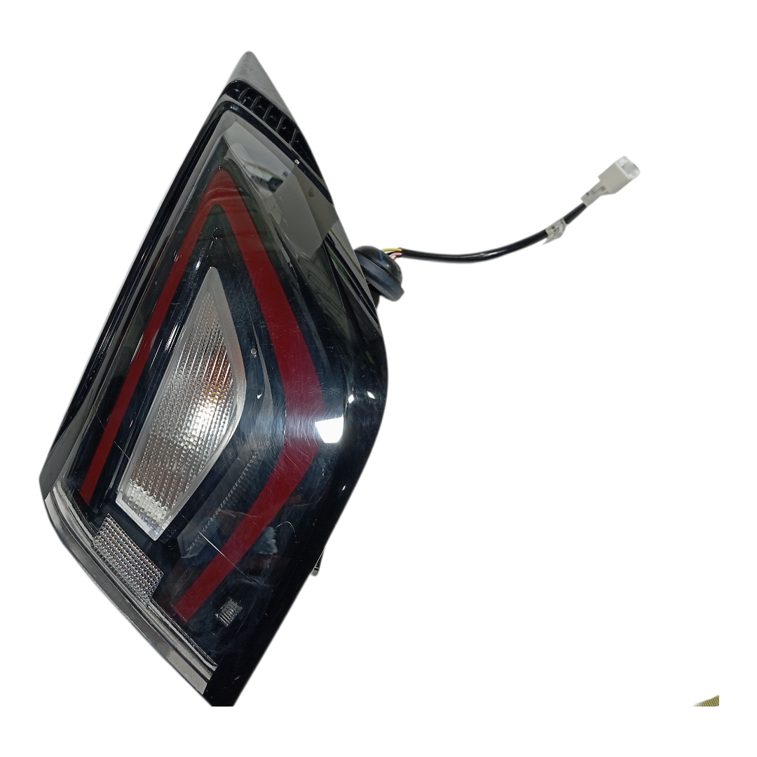 Lanterna direira BYD dolphin PLUS 2024 2025 6