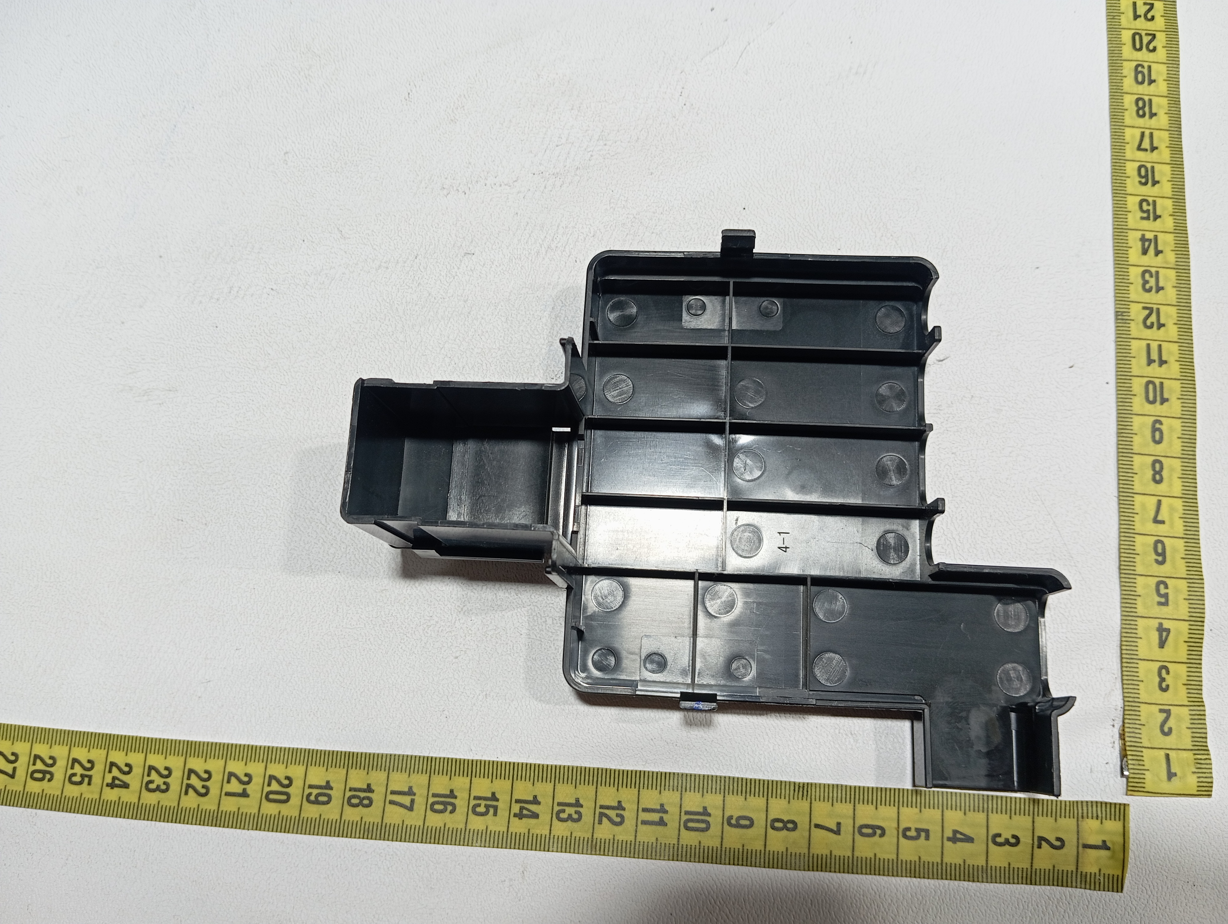 Tampa caixa fusível BYD dolphin PLUS 2024 2025 10