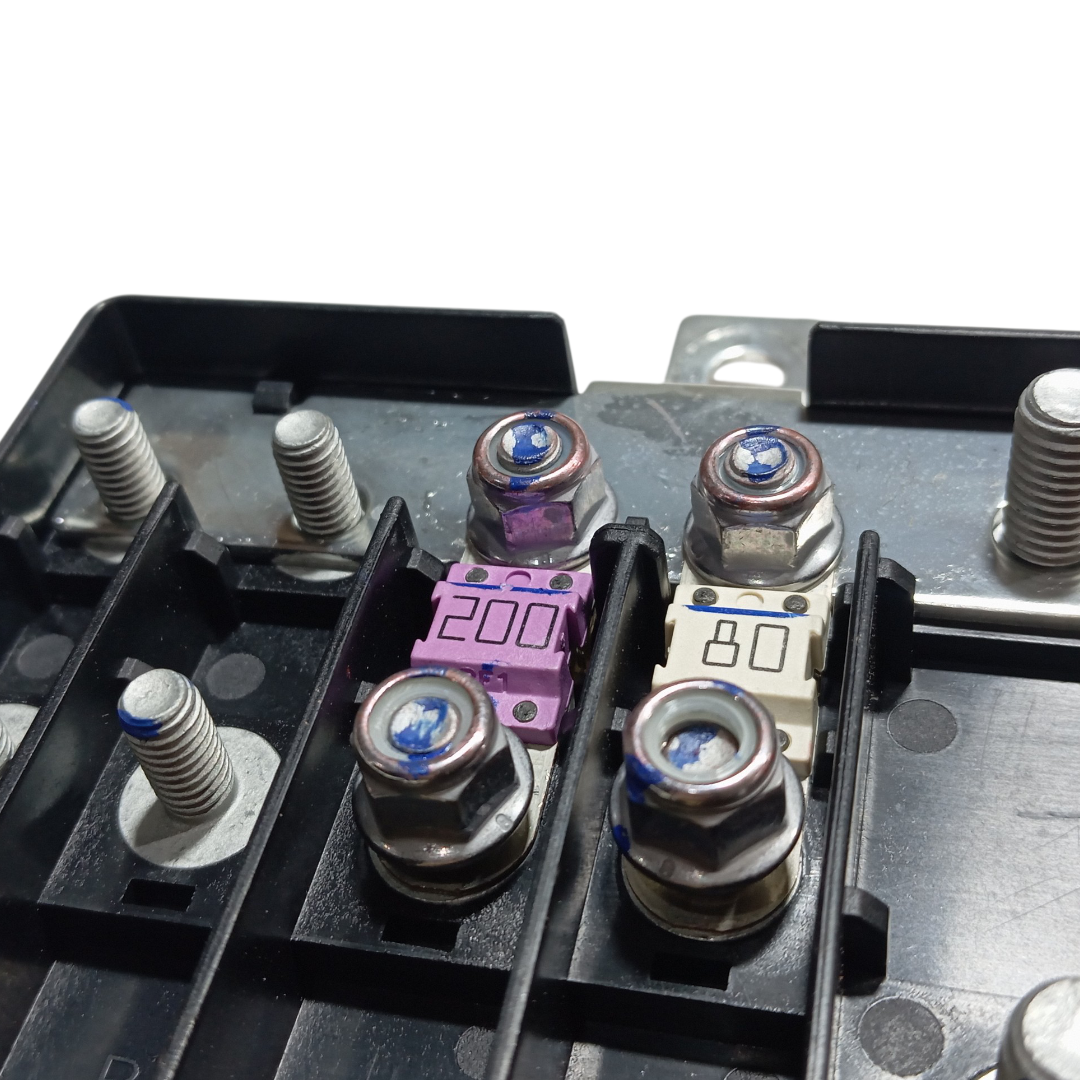 caixa fusível bateria BYD dolphin PLUS 2024 2025 8