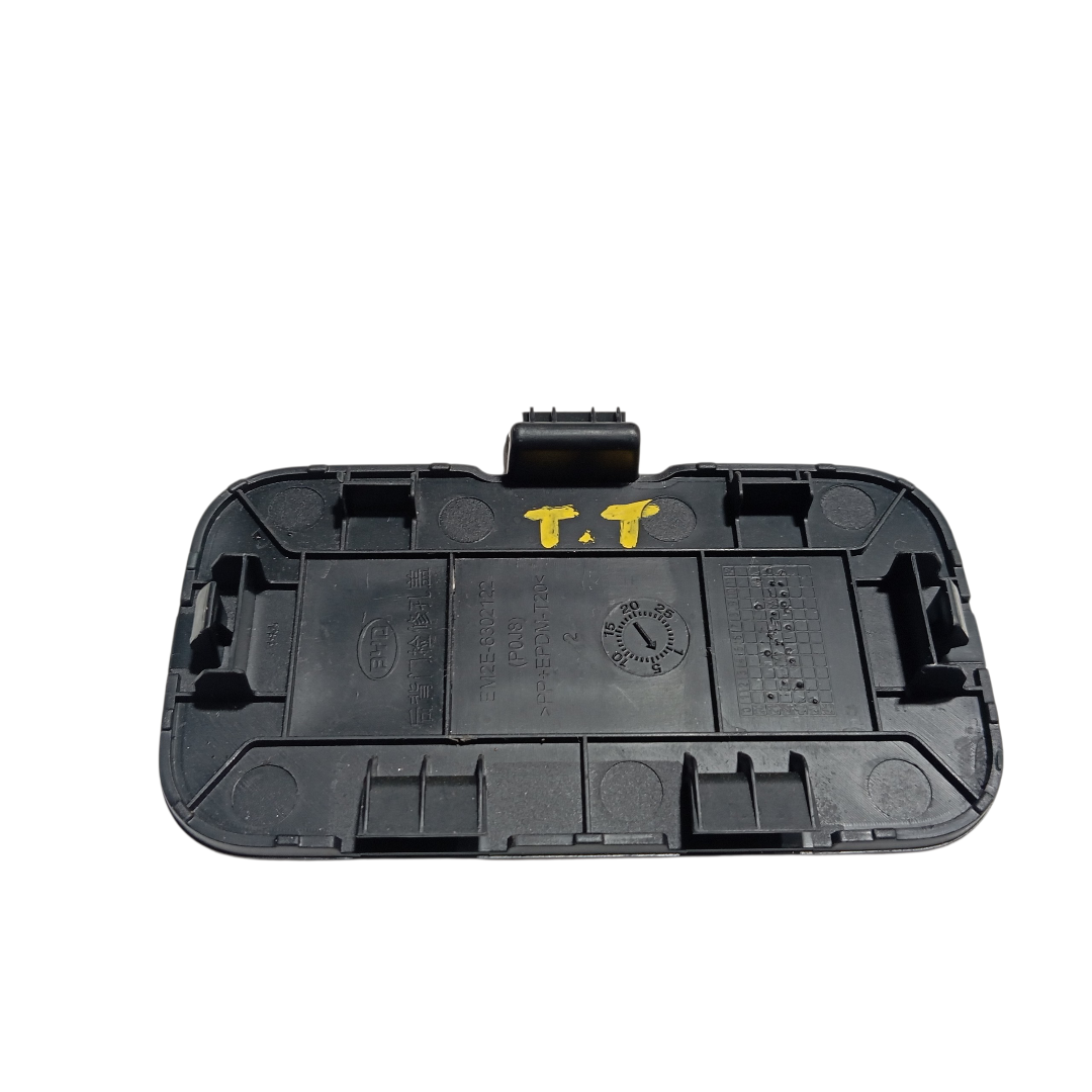 Tampa trava porta malas BYD dolphin PLUS 2024 2025 8