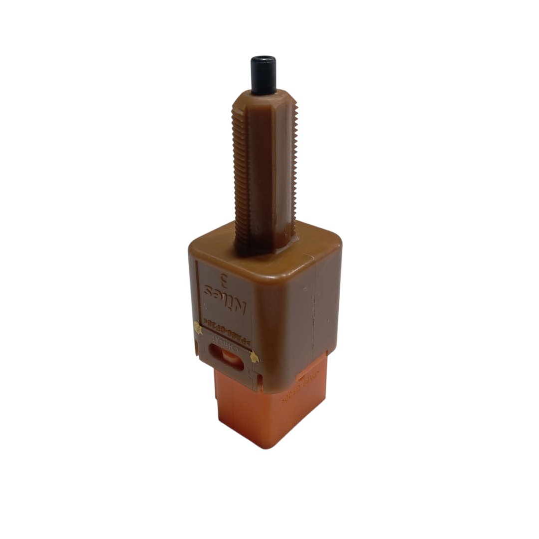 Sensor interruptor luz freio BYD dolphin PLUS 2024 2025 7
