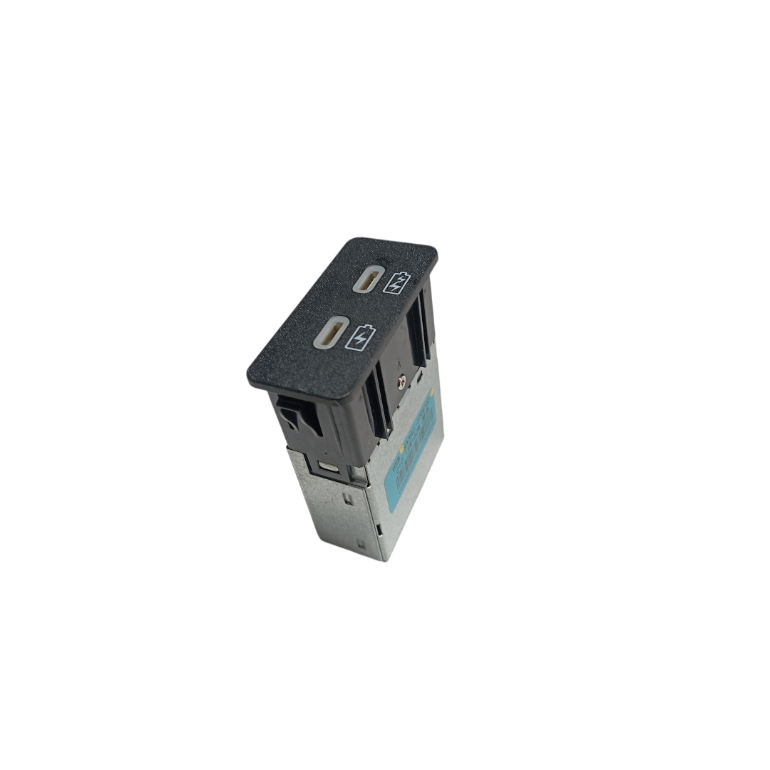 Entrada usb BYD dolphin PLUS 2024 2025 5
