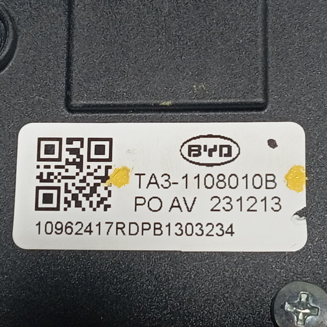 Pedal acelerador BYD dolphin PLUS 2024 2025 9