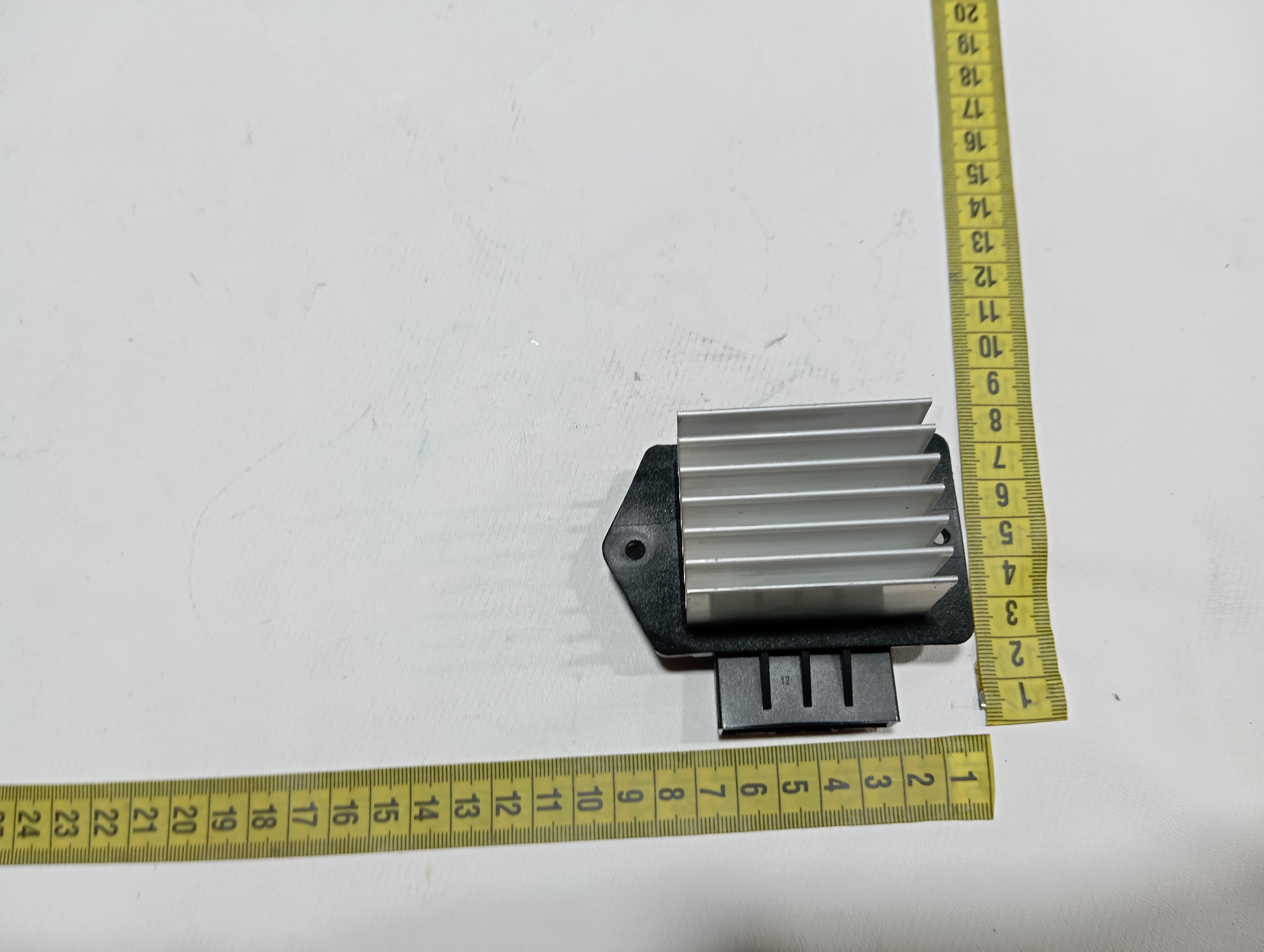 Resistência ar condicionado BYD dolphin PLUS 2024 2025 8