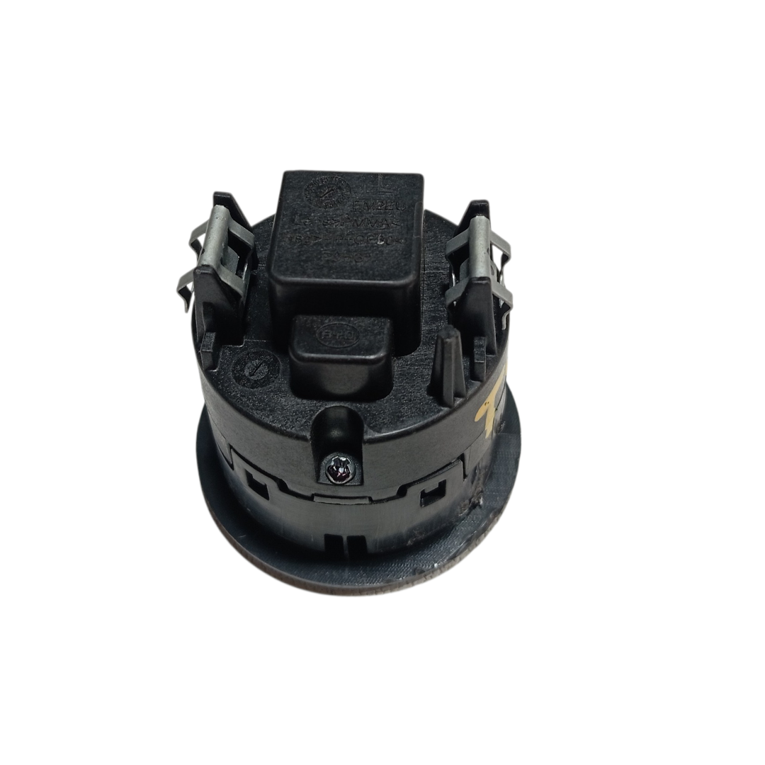 Luz cortesia inte traseira esque BYD dolphin PLUS 2024 2025 6