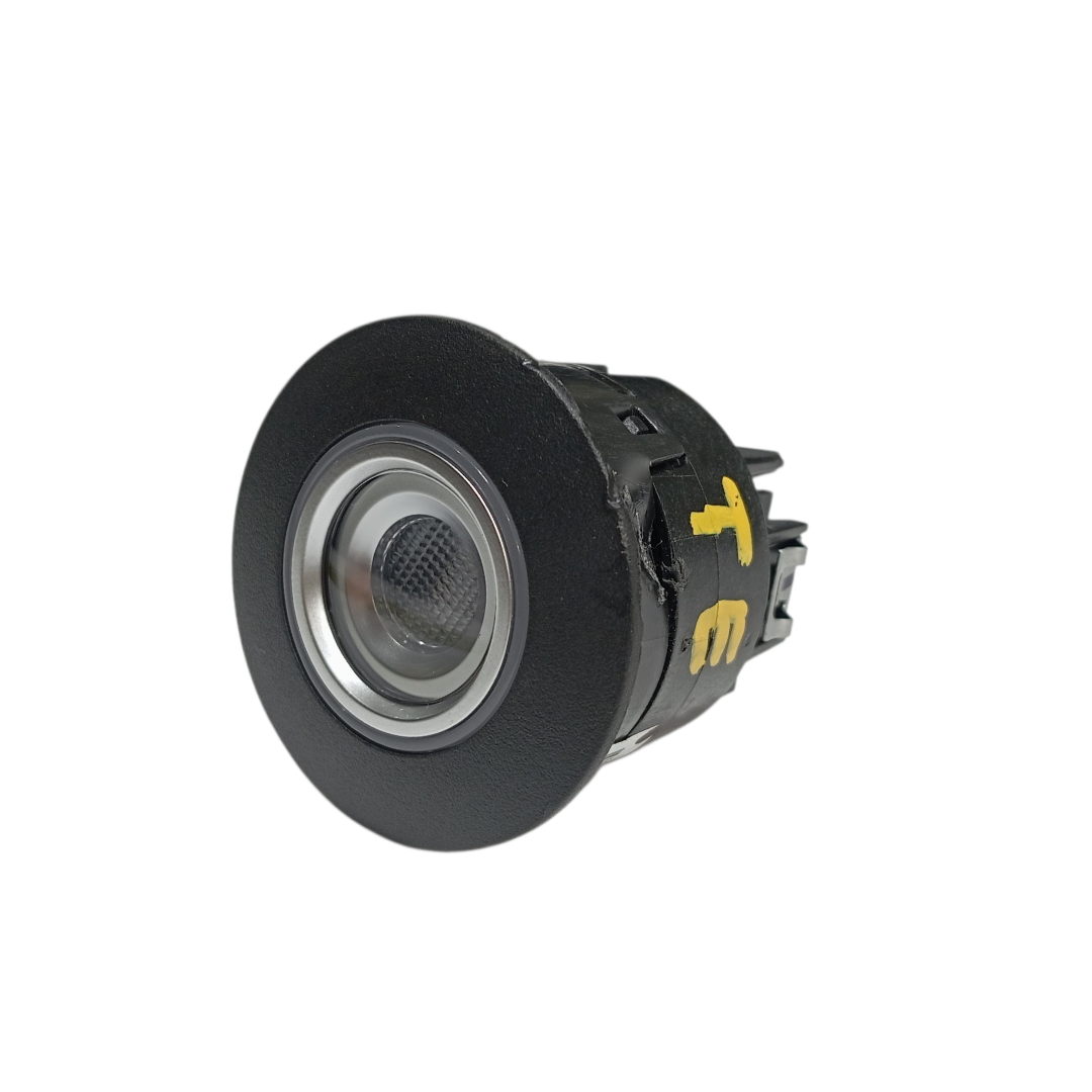 Luz cortesia inte traseira esque BYD dolphin PLUS 2024 2025 1