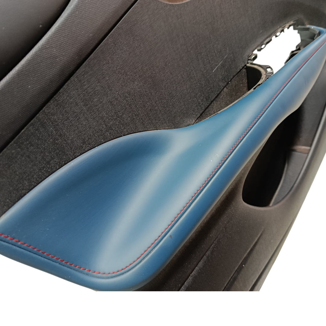 Forro porta dianteiro esquerdo BYD dolphin PLUS 2024 2025 5