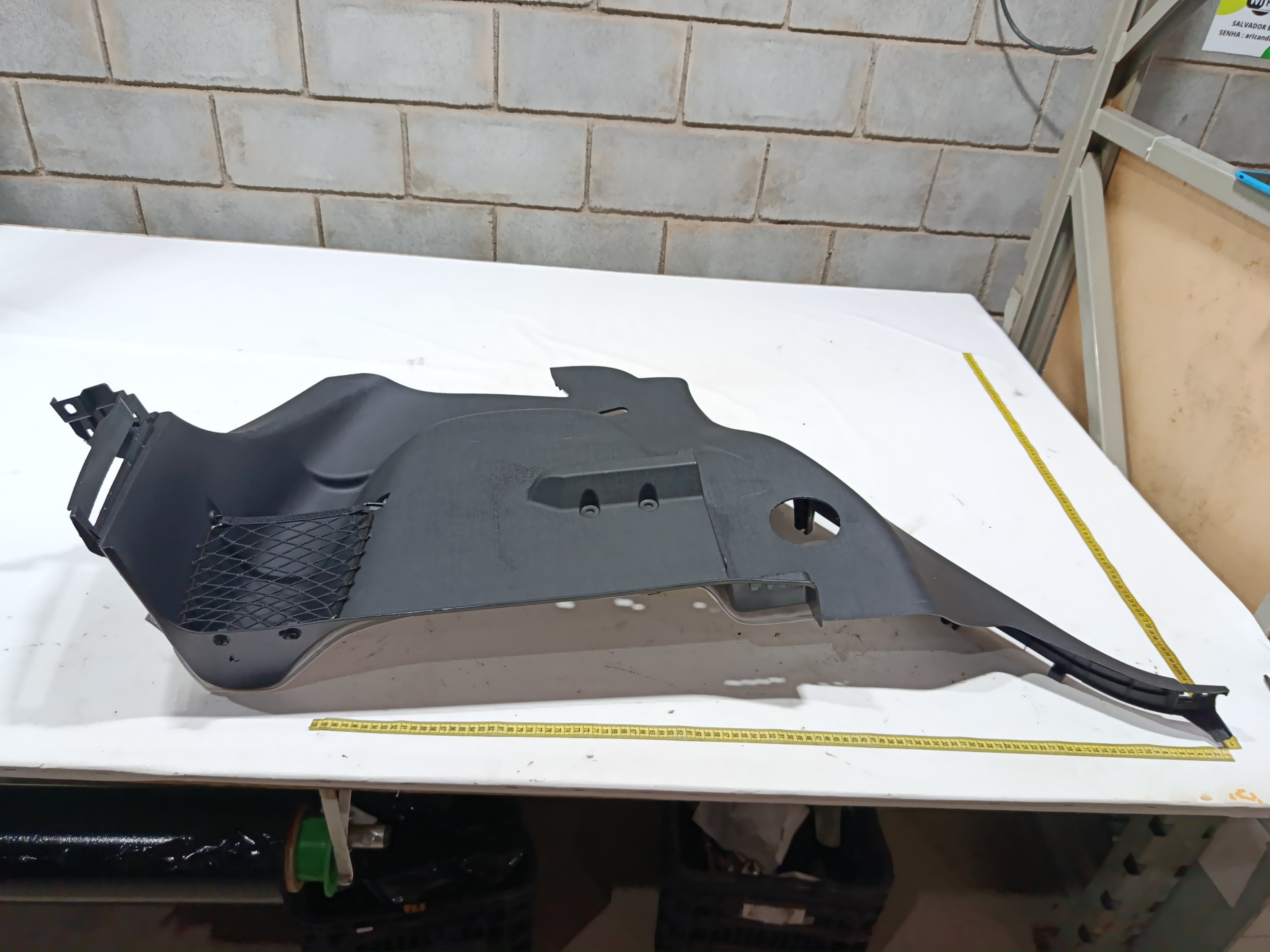 Acabamento Esquerdo porta malas BYD dolphin PLUS 2024 2025 9