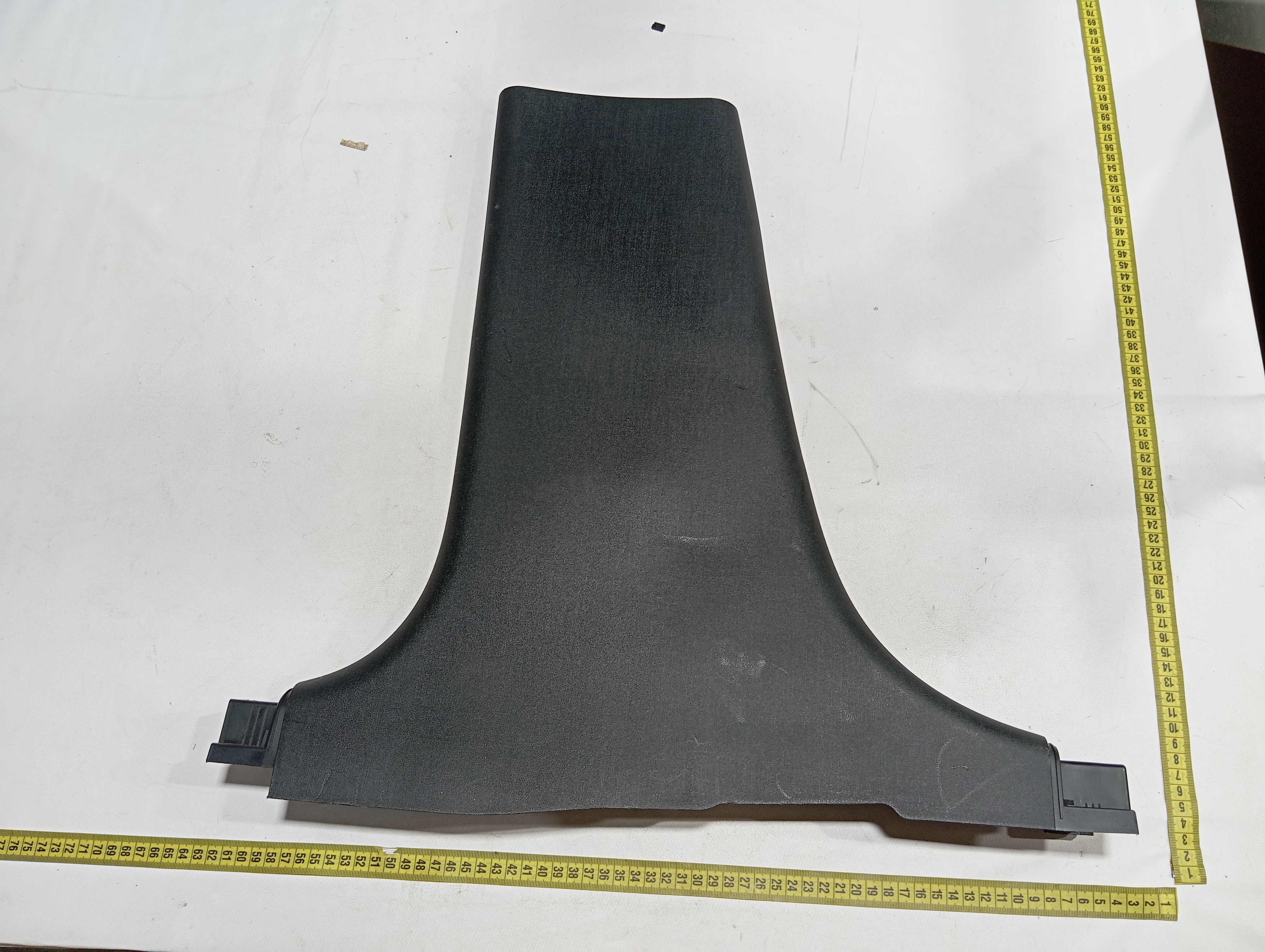 Moldura esque inf coluna central BYD dolphin PLUS 2024 2025 9