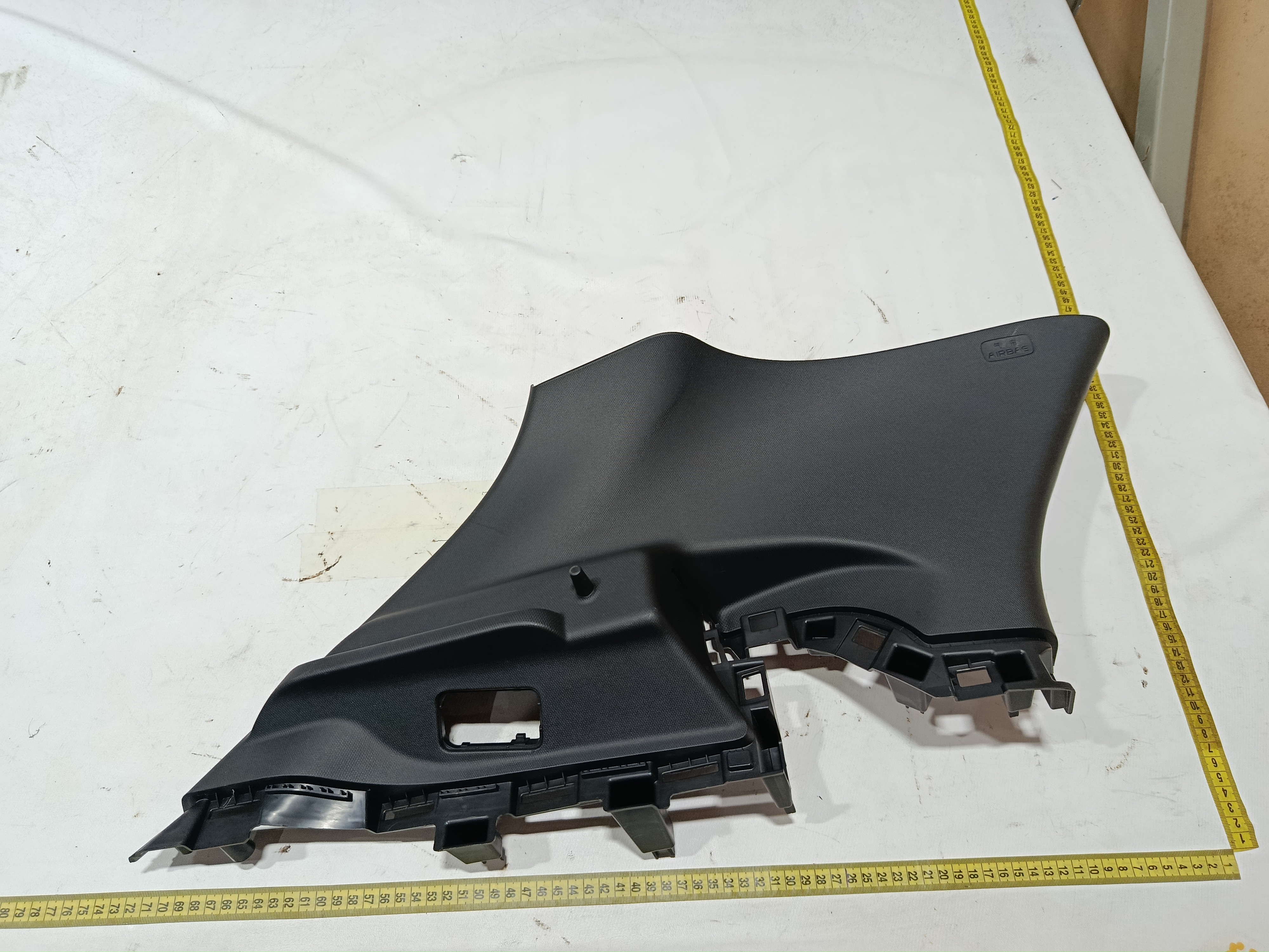 Acabamento Esquerdo porta malas BYD dolphin PLUS 2024 2025 8