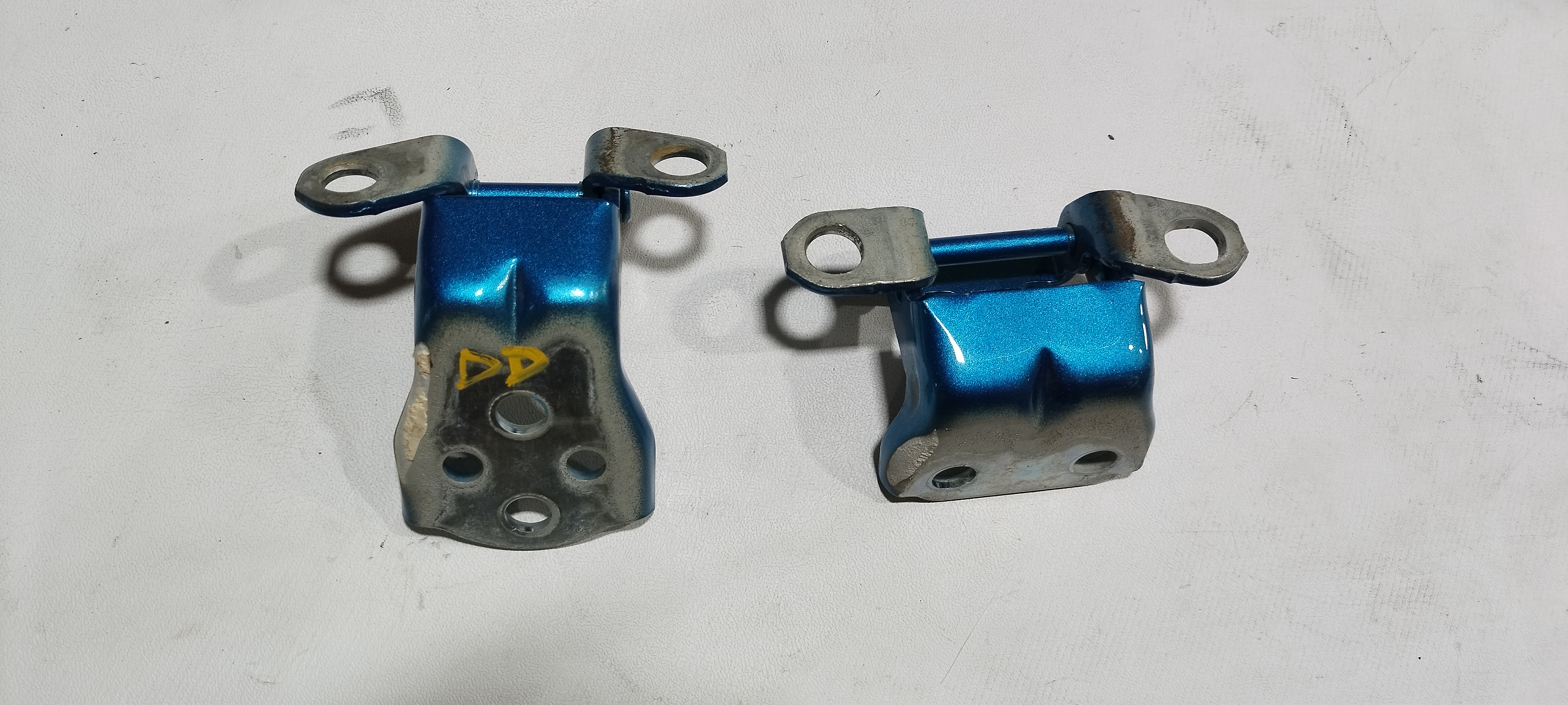 Dobradiça porta dianteira direita BYD dolphin PLUS 2024 2025 8