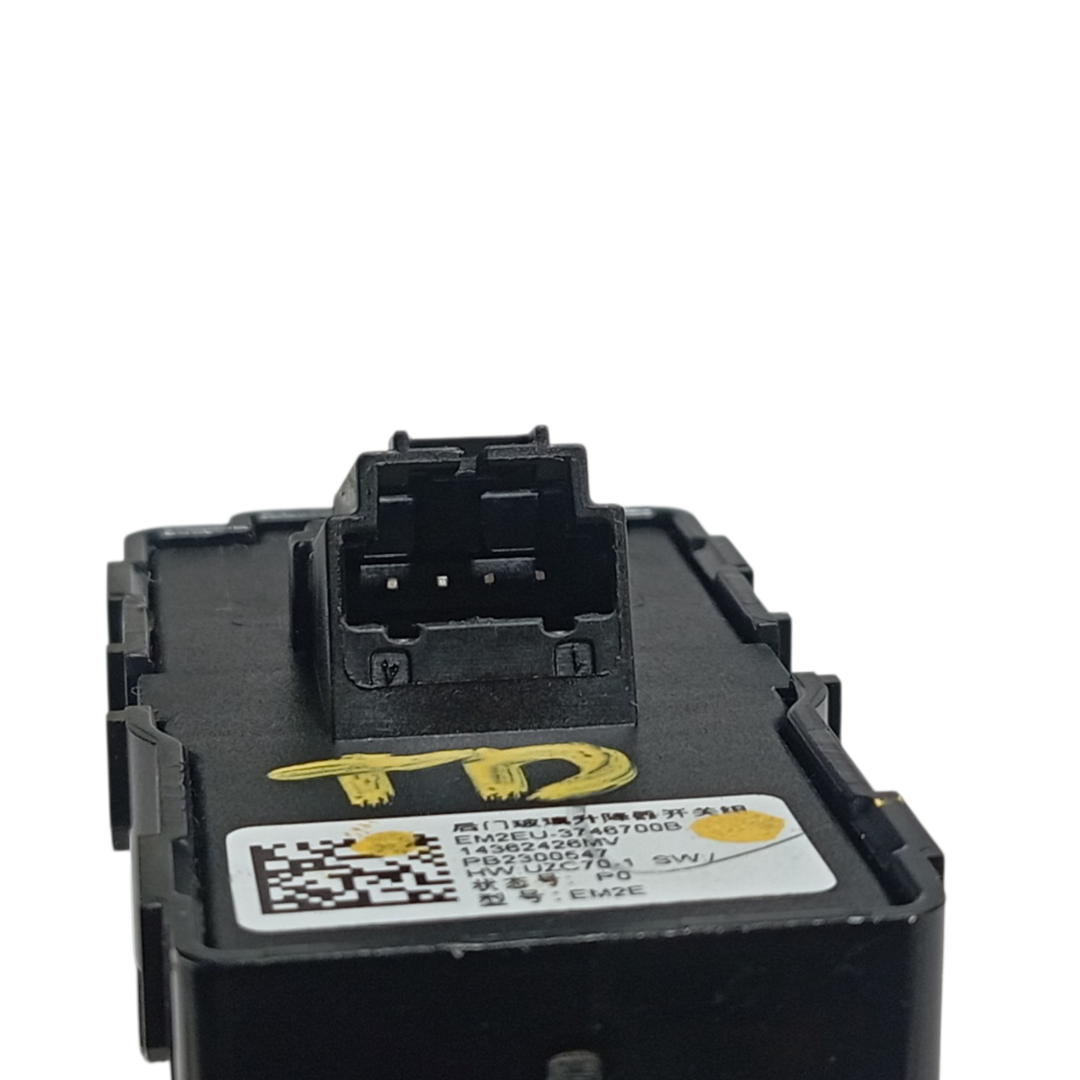botao vidro traseiro direito BYD dolphin PLUS 2024 2025 5