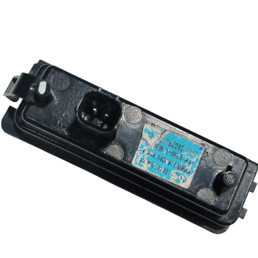 Luz placa traseira BYD dolphin PLUS 2024 2025 7