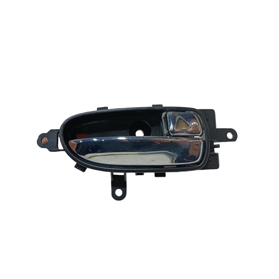 Maçaneta interna porta direita Nissan Altima 2008