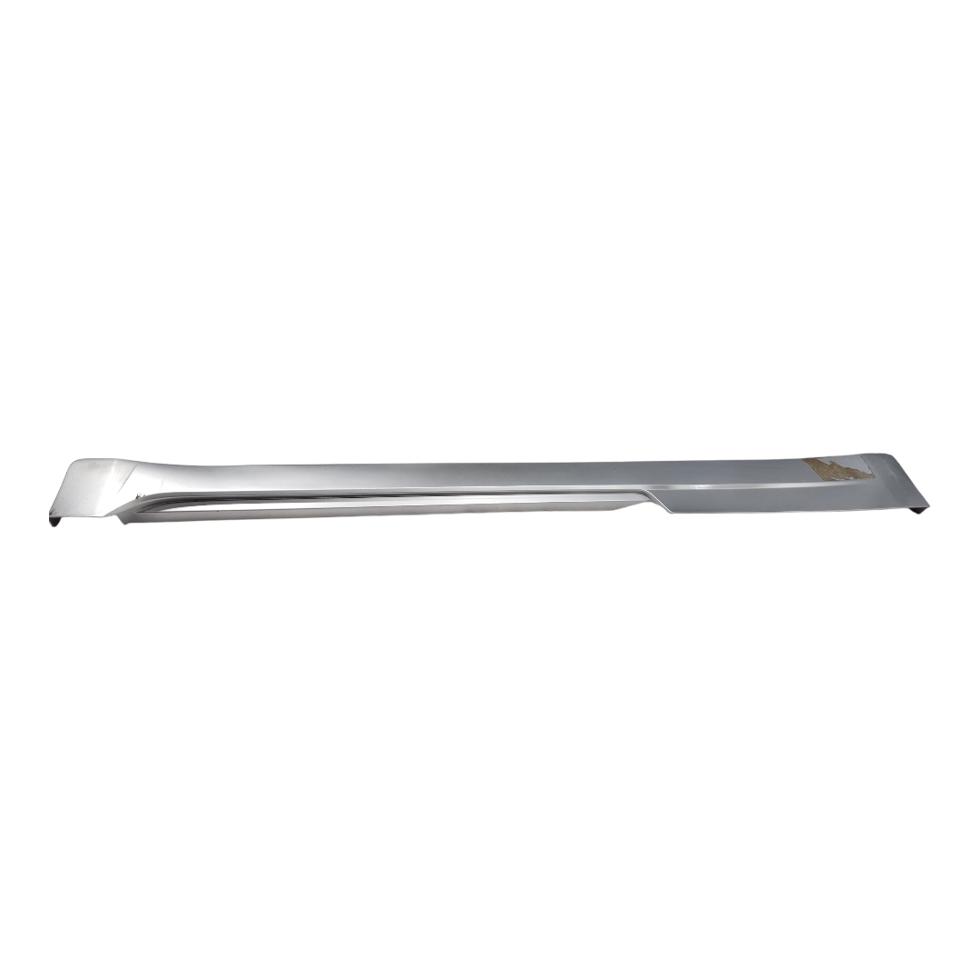 Spoiler Lateral Direito Nissan Altima 2008