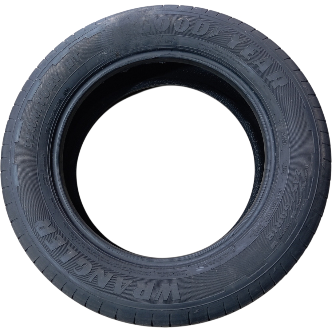 pneu Goodyear 235/60r18 Wrangler território ht