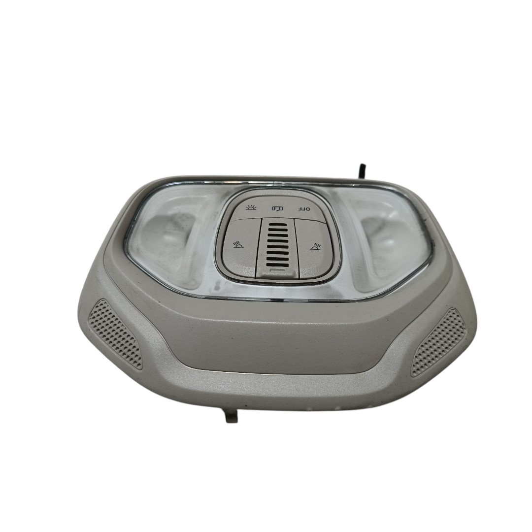 Luz cortesia teto Fiat Argo cronos 2017 a 2023 01002444330
