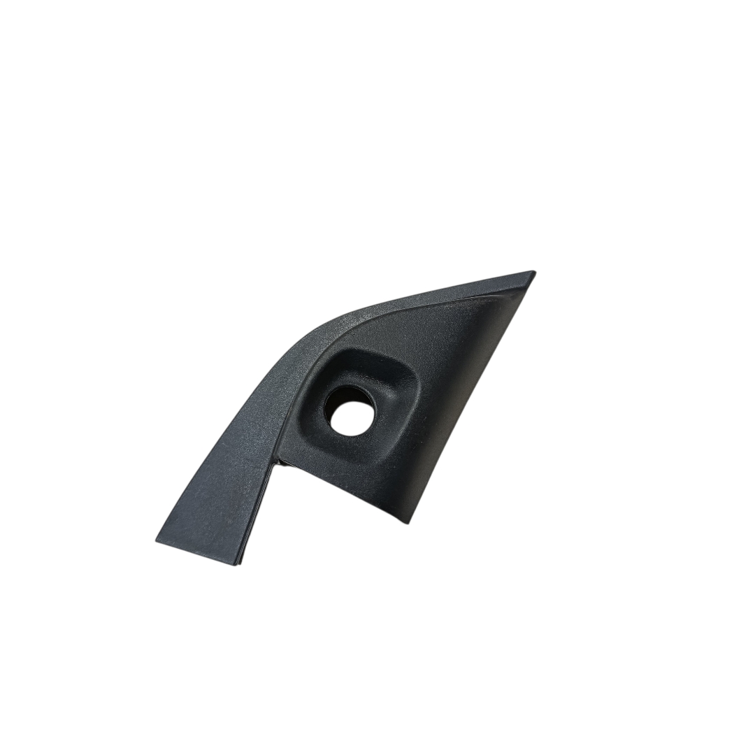 Acabamento interno retrovisor direito GM Onix 2013 a 2019
