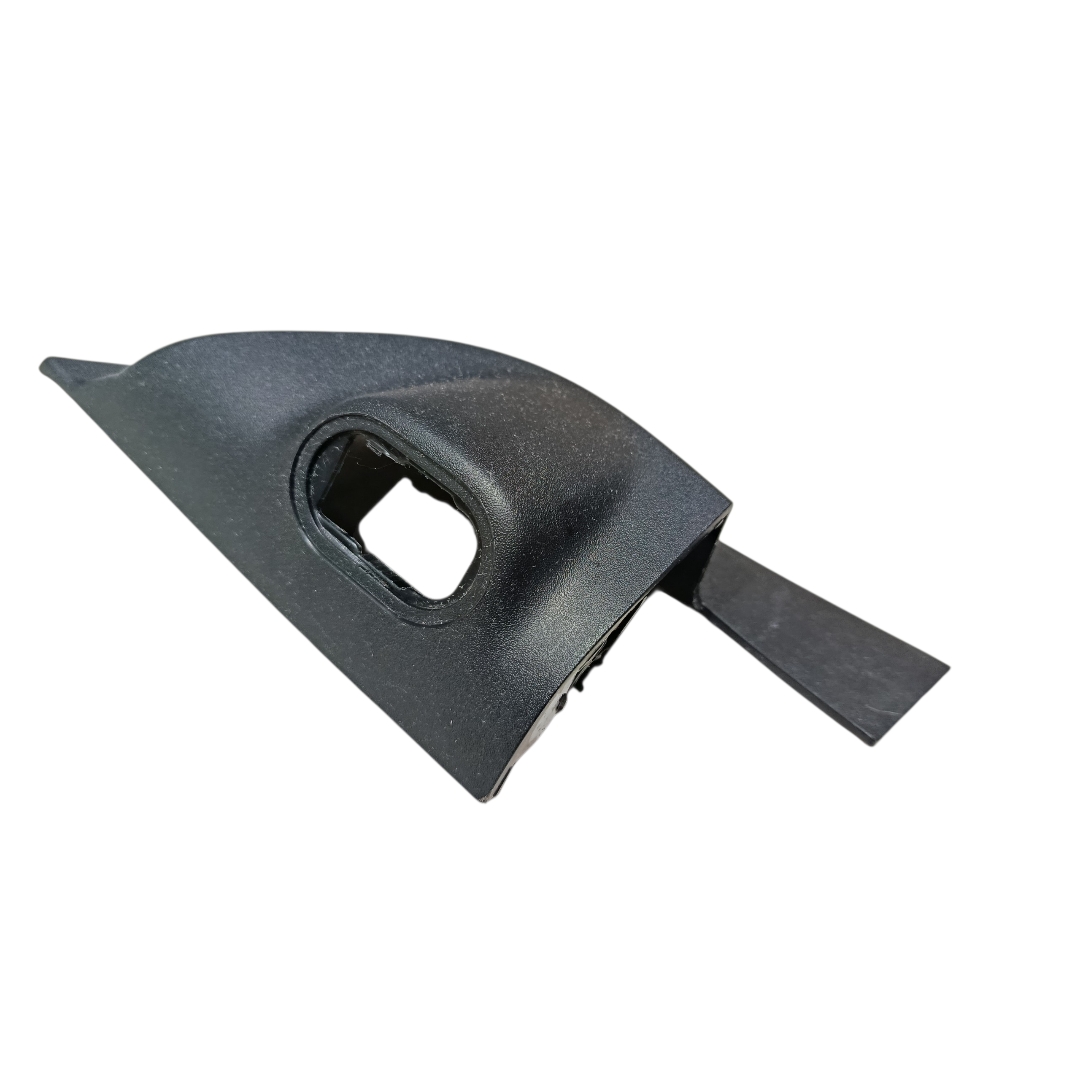 Acabamento interno retrovisor esquerdo GM Onix 2013 a 2019