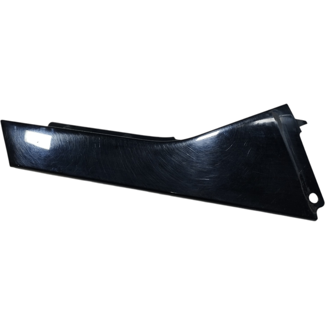Moldura externa porta traseira direita Evoque 2012 2015