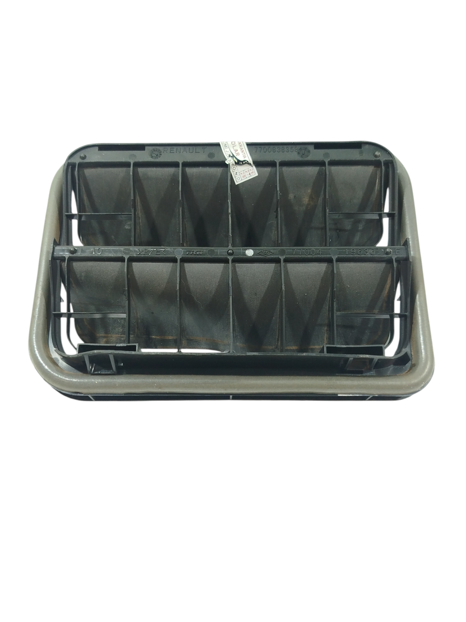 Grade Difusor Ar Carroceria Tras Esq Duster 2013 7700838358 7