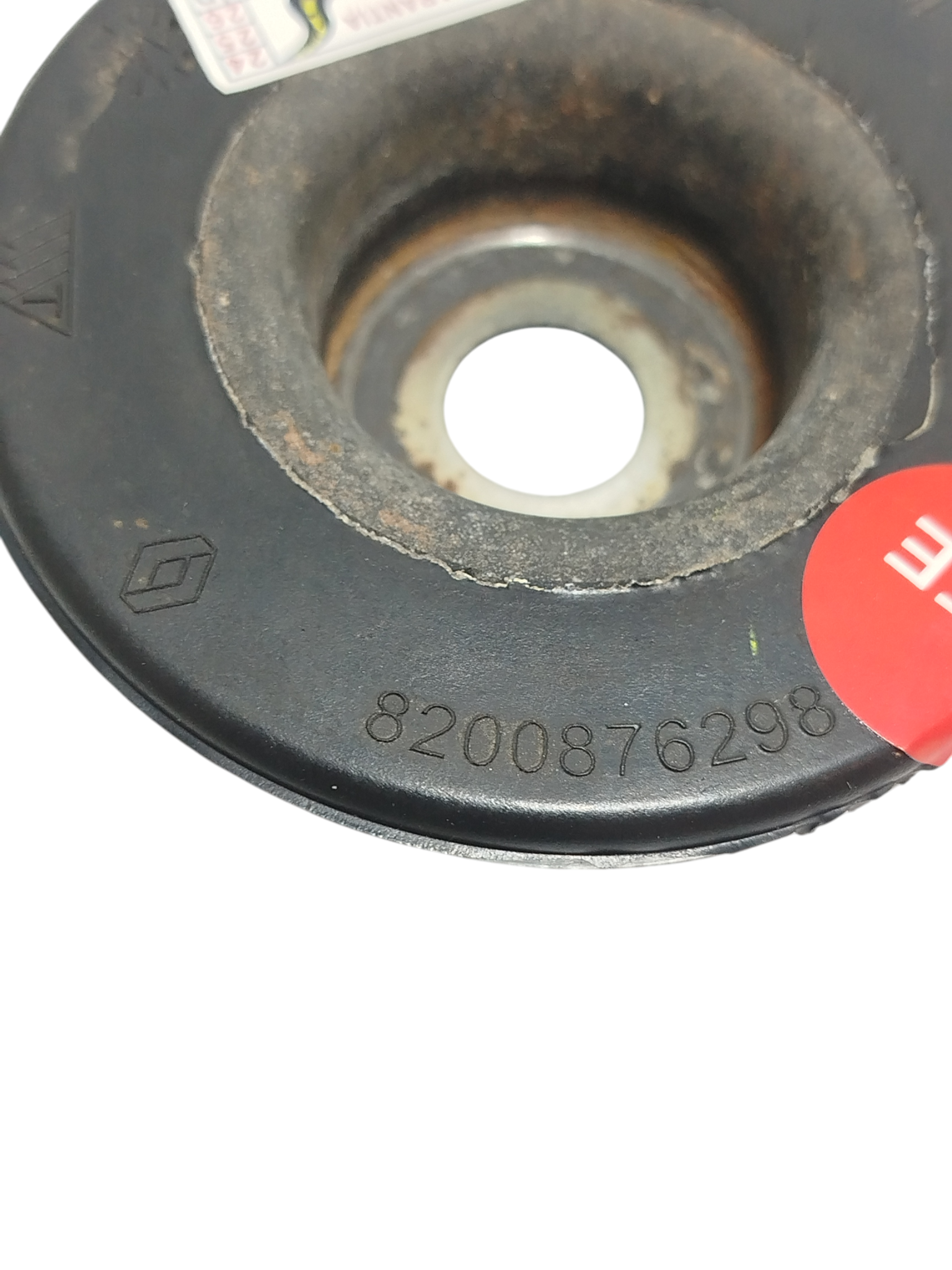 Suporte Superior Batente Amortecedor dianteiro Duster 2015 B 7